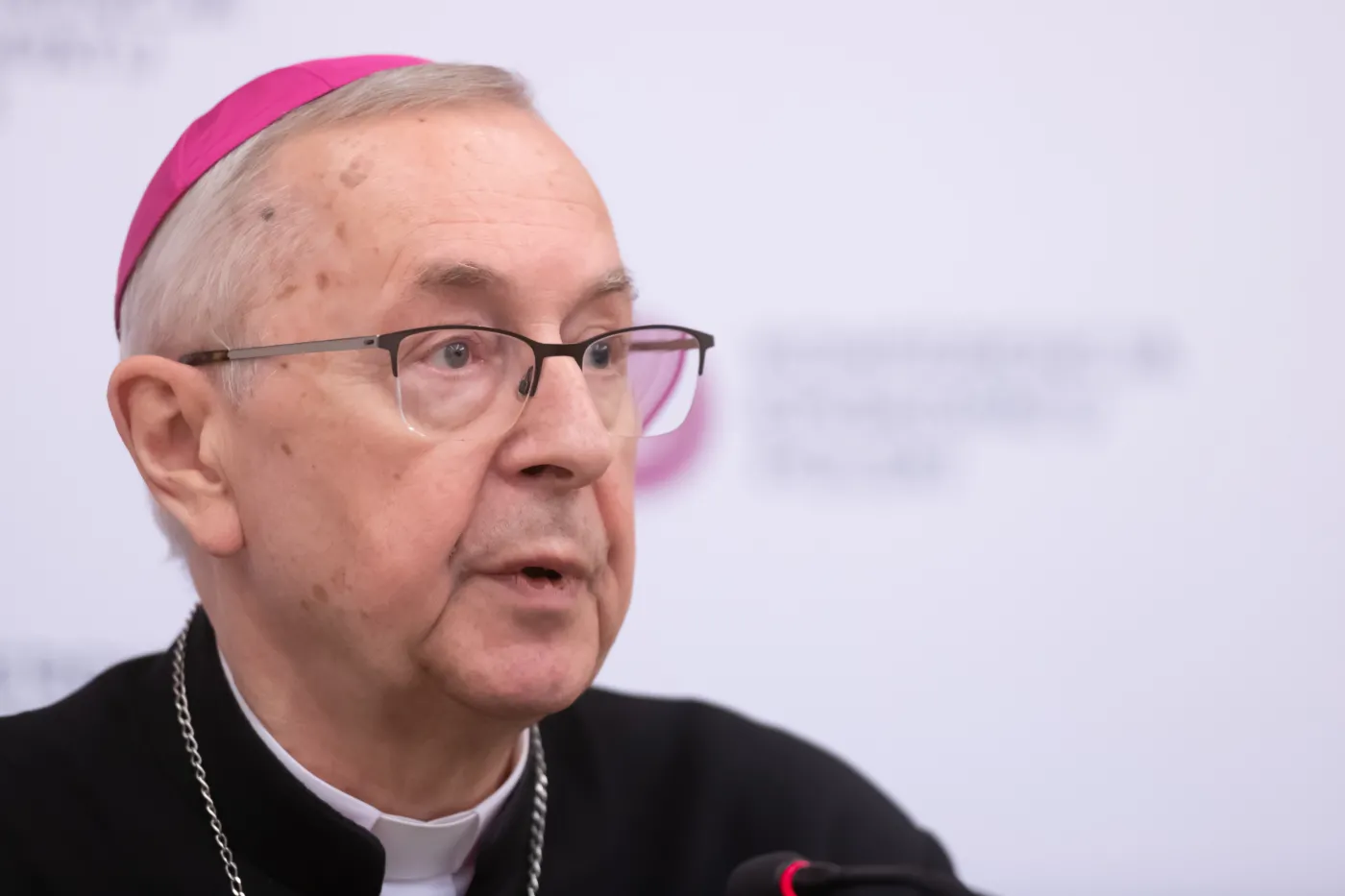 Celibat, kapłaństwo kobiet, uznanie LGBT. Abp Gądecki ostro do szefa episkopatu Niemiec