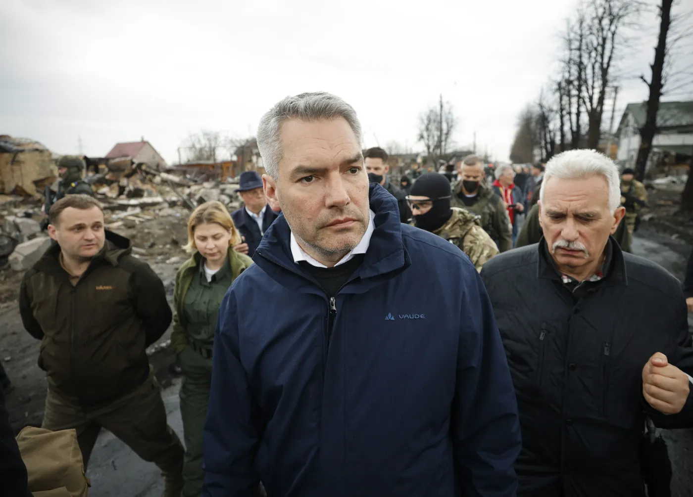  Karl Nehammer w Buczy