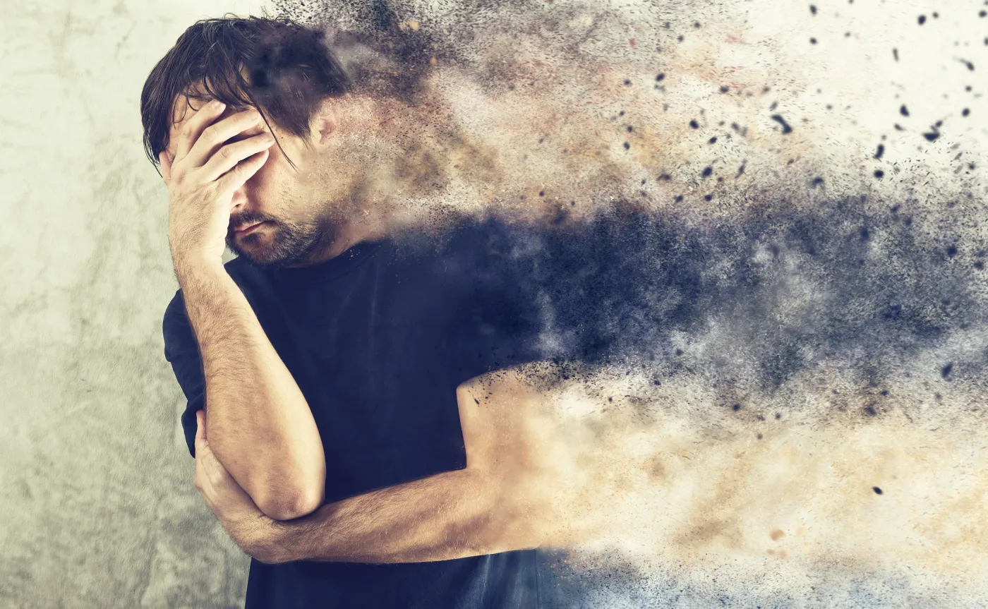 Mężczyzna ma depresję, problemy psychiczne