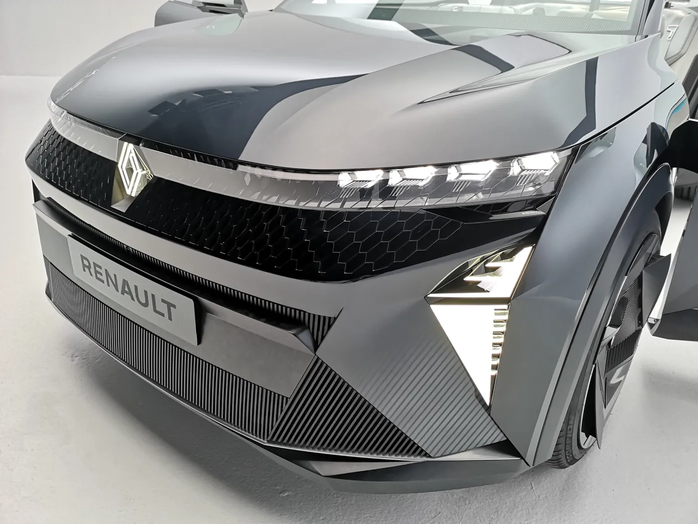 renault-scenic-vision-37460081.jpg