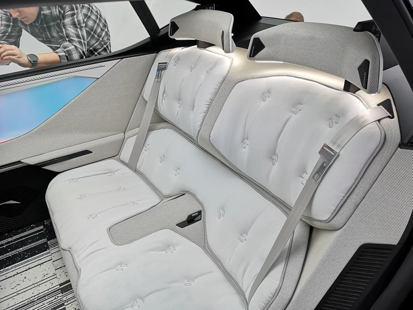 renault-scenic-vision-37460091.jpg