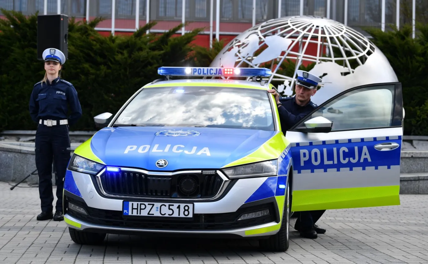 Policja ujawniła nowe oznakowanie radiowozów i motocykli