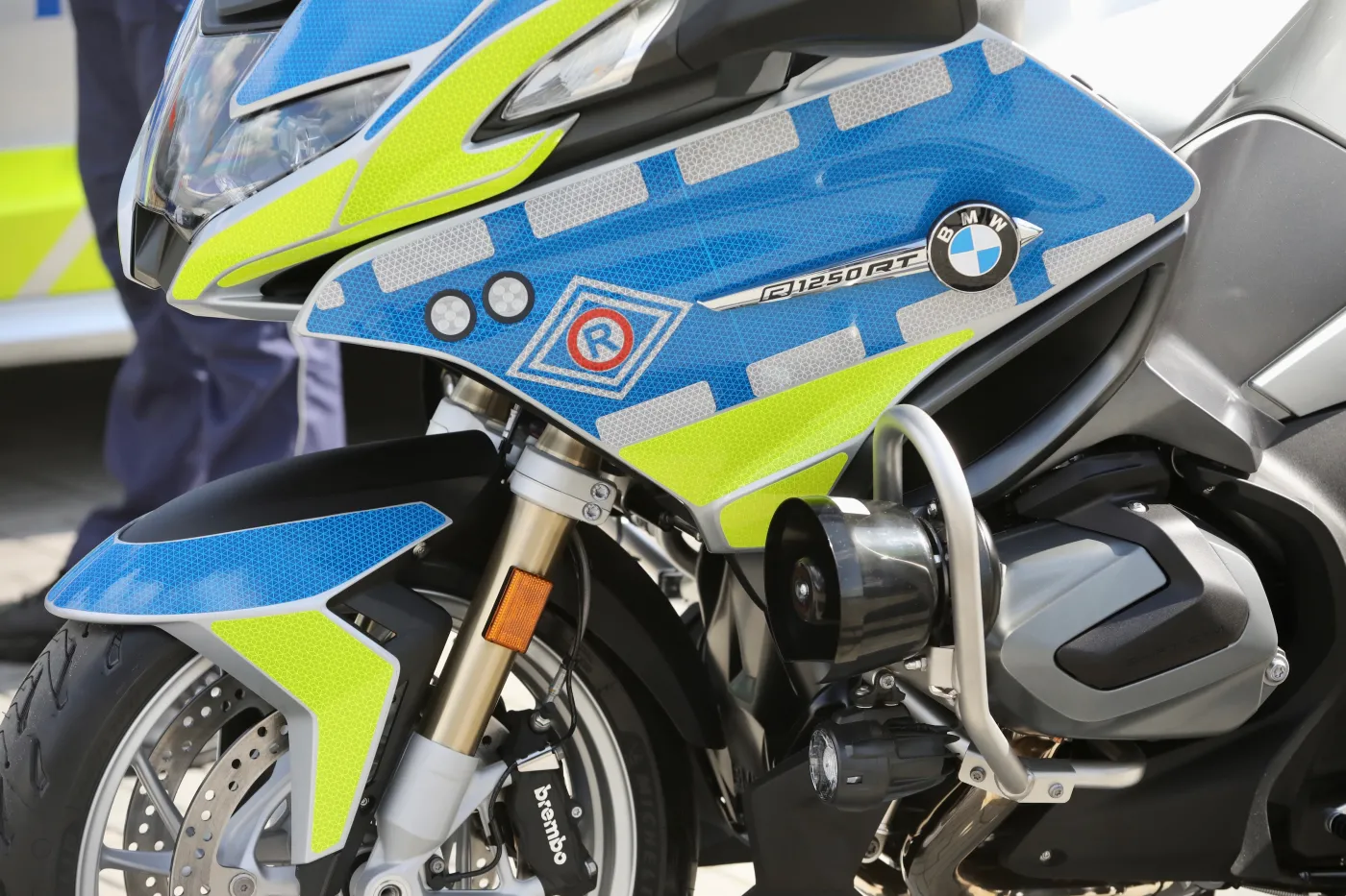 Policja ujawniła nowe oznakowanie radiowozów i motocykli