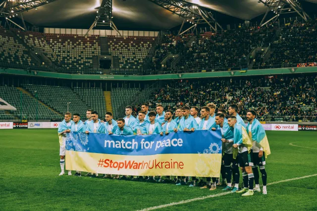 Ponad milion zł dla uchodźców z Ukrainy zebrano na meczu w Warszawie