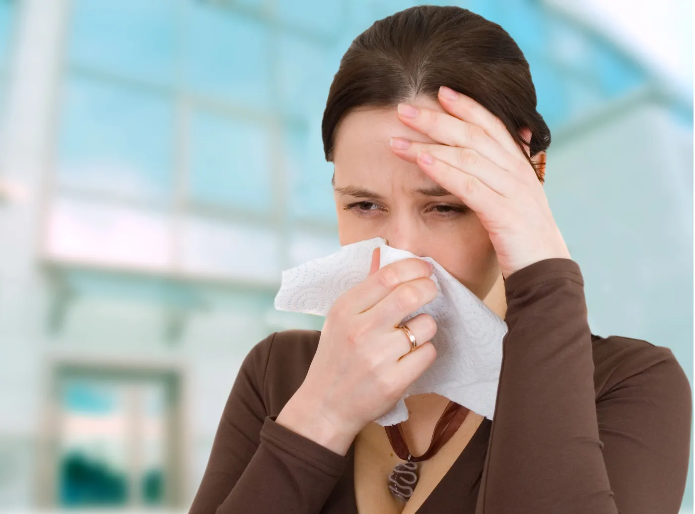 "Łagodniejszy” Omikron to może być zasługa szczepień przeciwko COVID-19