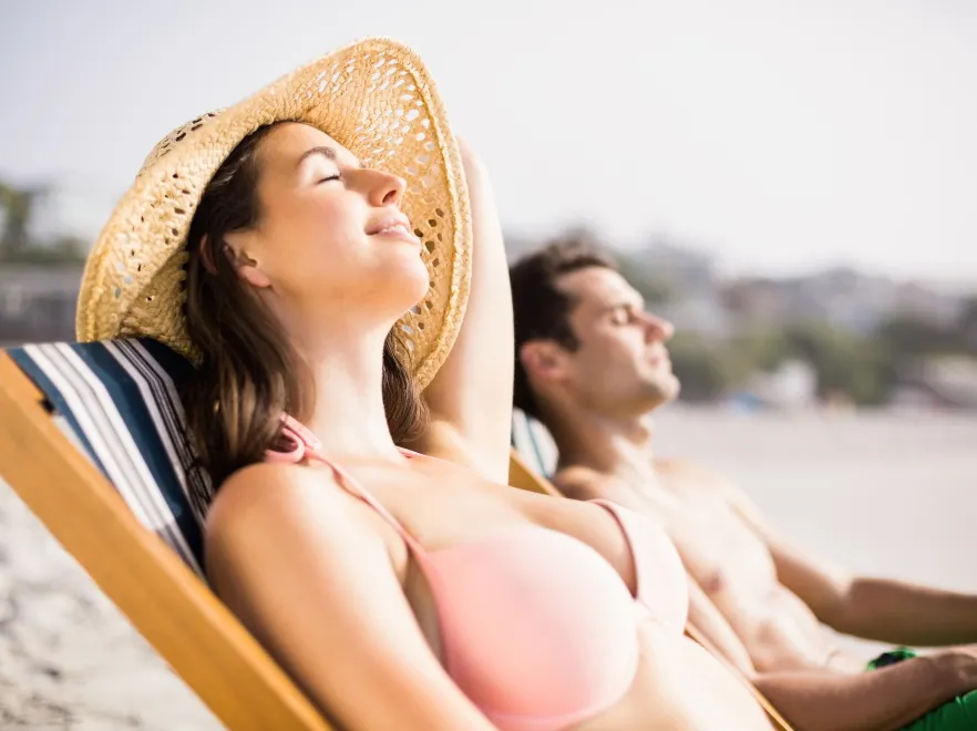 Bezpieczne opalanie? Coś takiego nie istnieje [ROZMOWA]