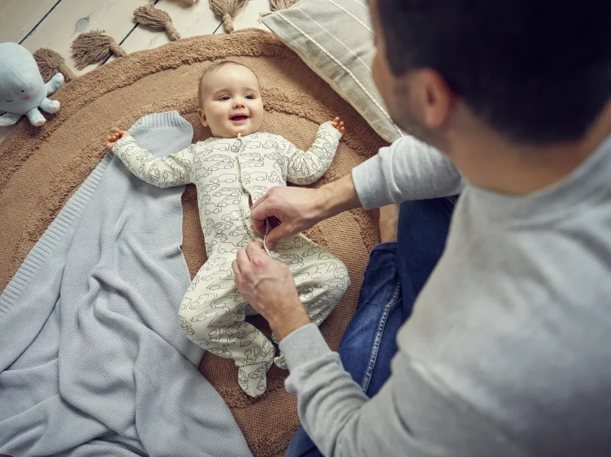 Jak podróżować z niemowlakiem - złote rady, które pomogą zminimalizować stres