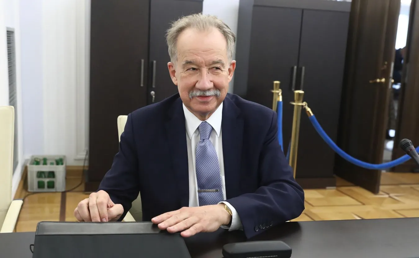 Hermeliński: Doświadczenie i intuicja podpowiadają mi, że maile Dworczyka są autentyczne