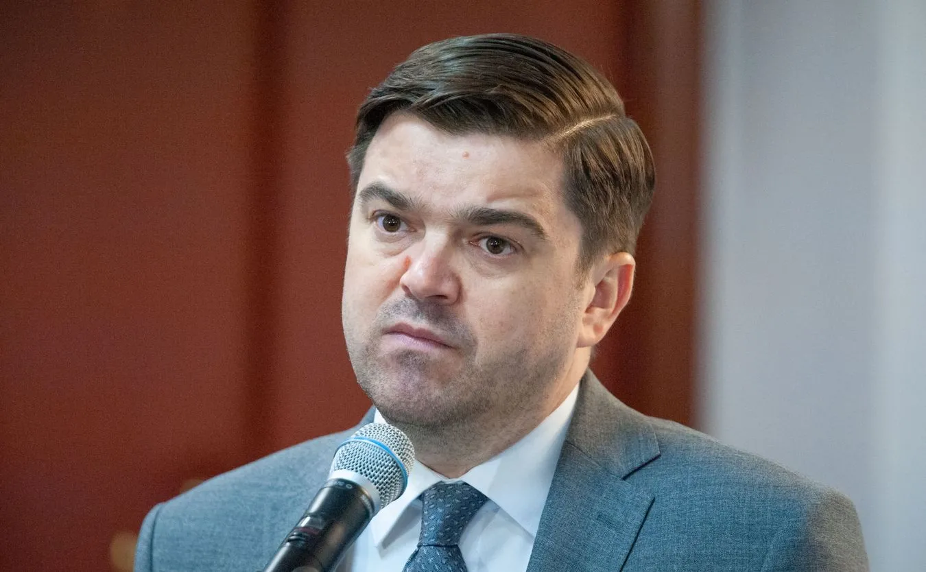 Dla kogo czwarta dawka szczepionki? Rzecznik MZ wyjaśnia