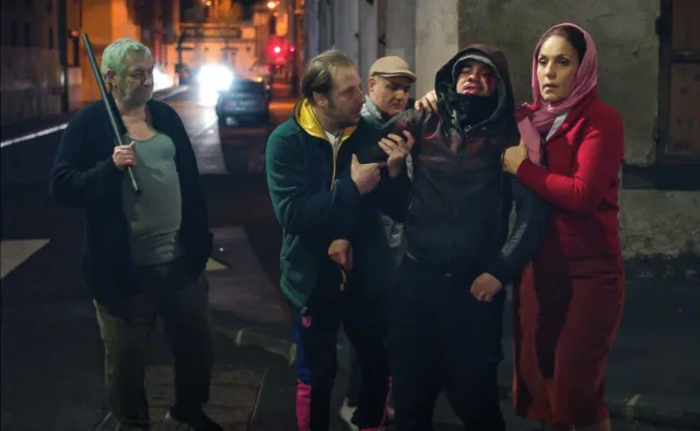 "Biegacz, dziwka, Arab, mąż". Francja nie taka elegancja [#DobryCynk]