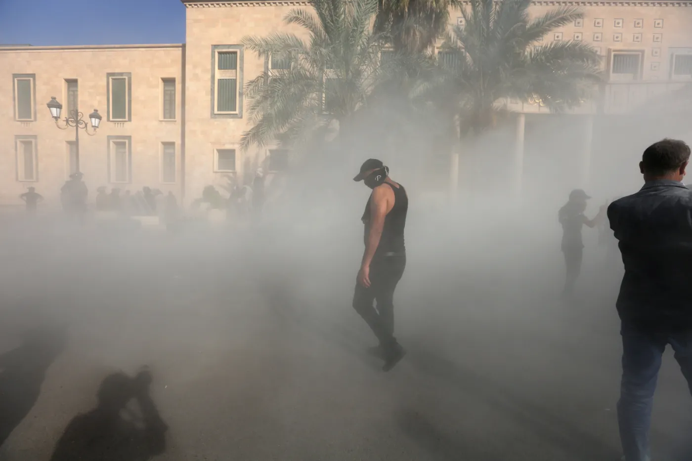 Iran zamyka granicę z Irakiem. Wstrzymane loty do Bagdadu