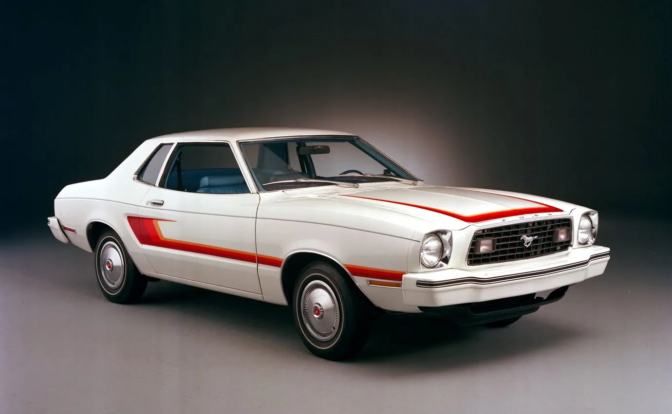 ford-mustang-1978-rok-37561420.jpg