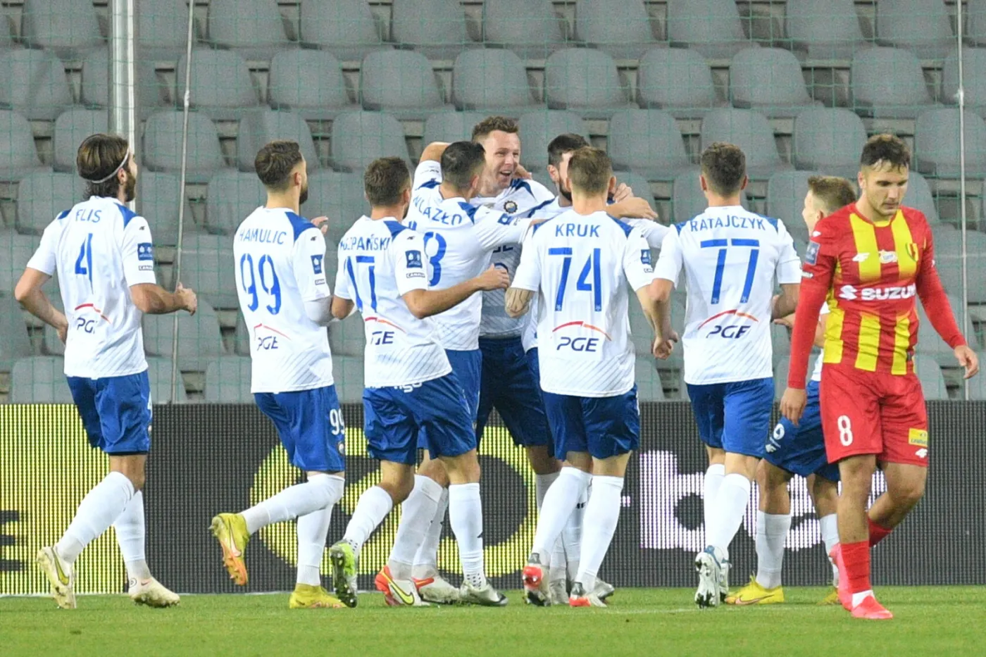 Stal Mielec pnie się w górę. Wygrała w Kielcach [WIDEO]