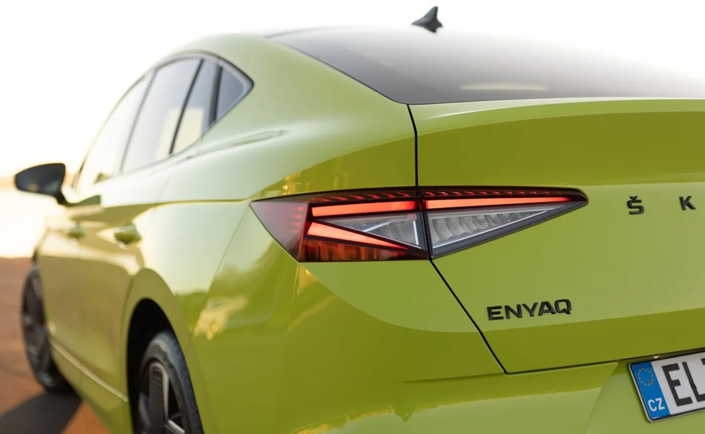 Nowa Skoda Enyaq Coupe iV wjeżdża do polskich salonów. Cena, wygląd i osiągi szokują