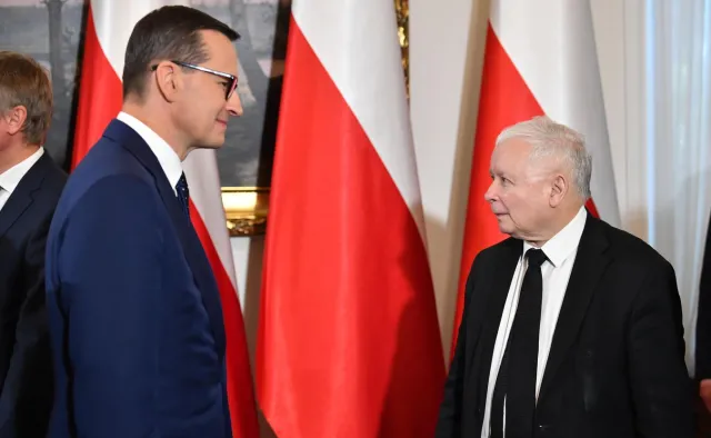 Takiego wyniku PiS nie miało od dawna. SONDAŻ