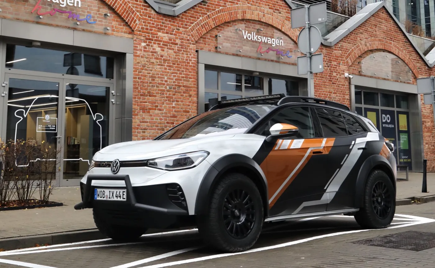 volkswagen-id-xtreme-37647113.jpg