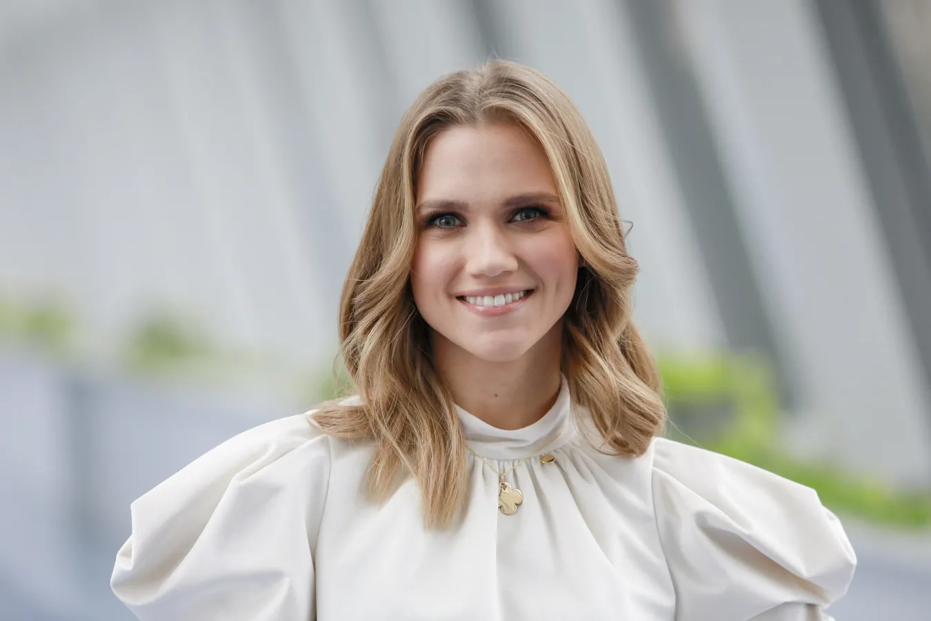 Kaczorowska udekorowała choinkę. Internauta: Jakie święta pani obchodzi, skoro nie jest związana z kościołem?