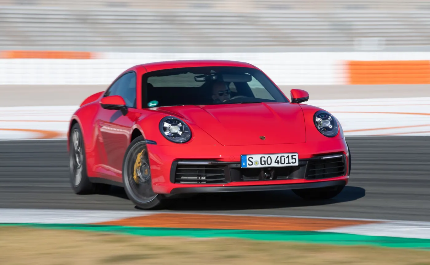 Kupili Porsche 911 do rehabilitacji pracownika. Sąd w Gliwicach ich zdemaskował