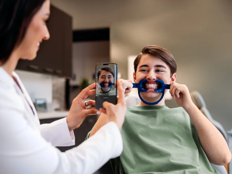 3 na 5 polskich dzieci i nastolatków ma wady zgryzu. Oto powody (ważniejsze niż estetyka), dla których nie można tego bagatlelizować