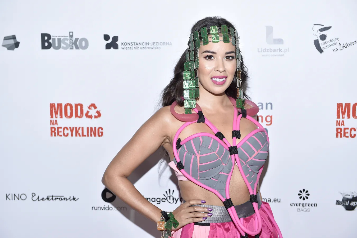 Macademian Girl zaprasza na ceremonię picia kakao. Cena to "jedynie"...