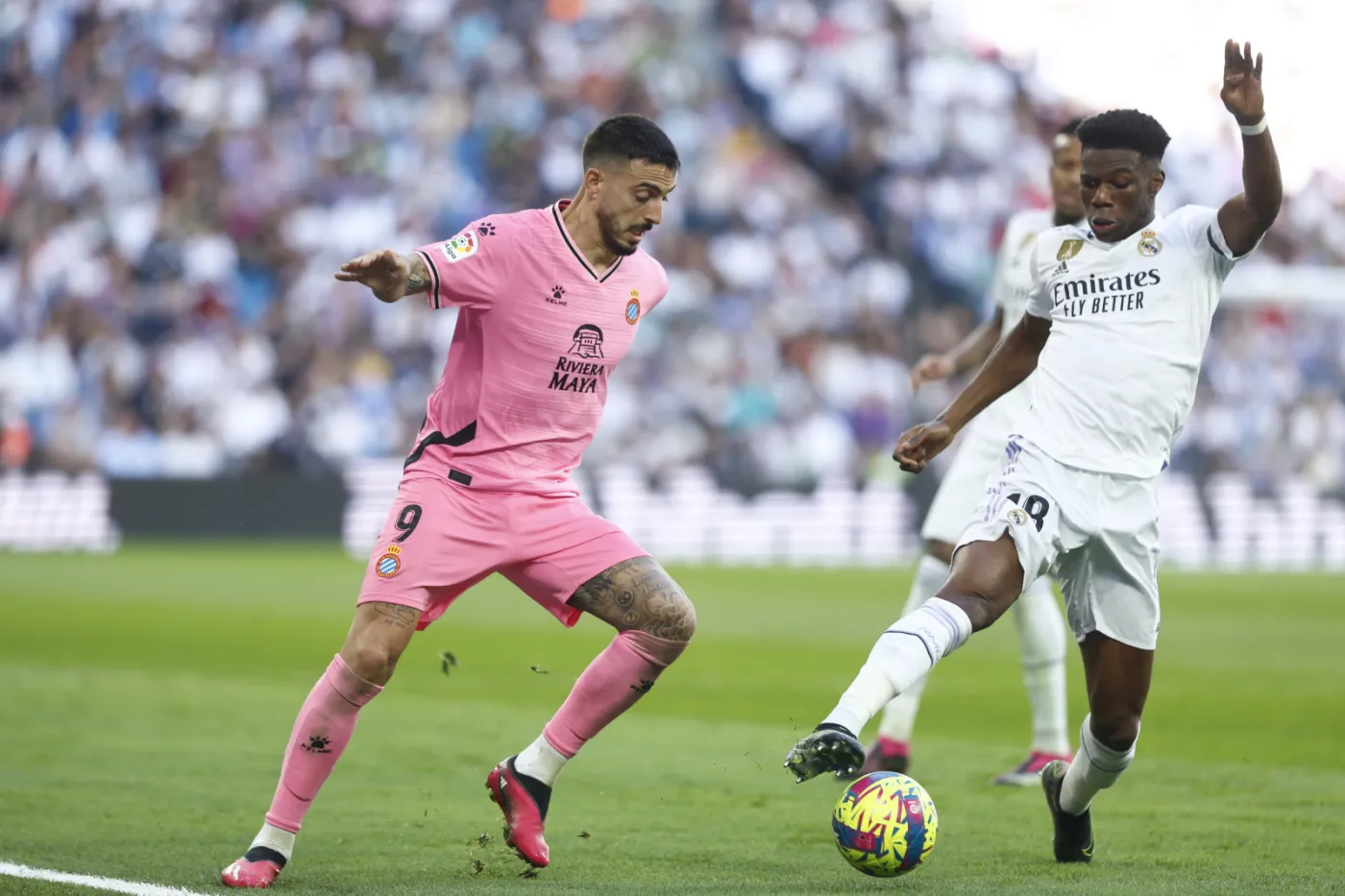 Real Madryt pokonał Espanyol i zbliżył się do prowadzącej w tabeli Barcelony