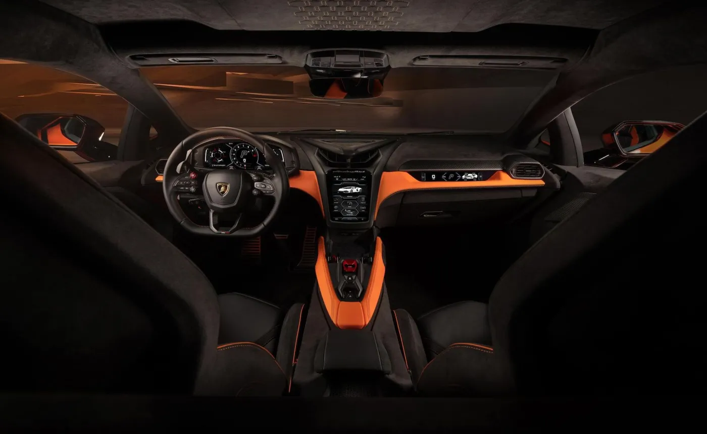 lamborghini-revuelto-37755887.jpg