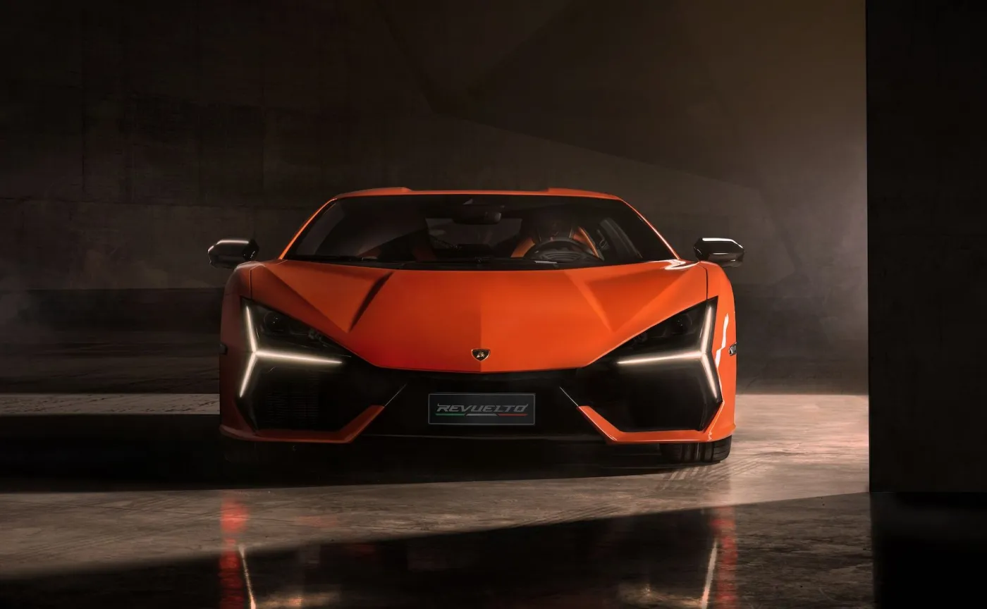 lamborghini-revuelto-37755953.jpg