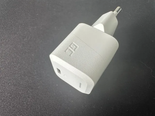 Polska ładowarka zawstydza akcesoria Apple. Oto nowy produkt Green Cell [RECENZJA]