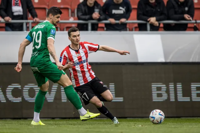 Trzy punkty dla Cracovii. I bez straty gola w meczu z Radomiakiem [WIDEO]