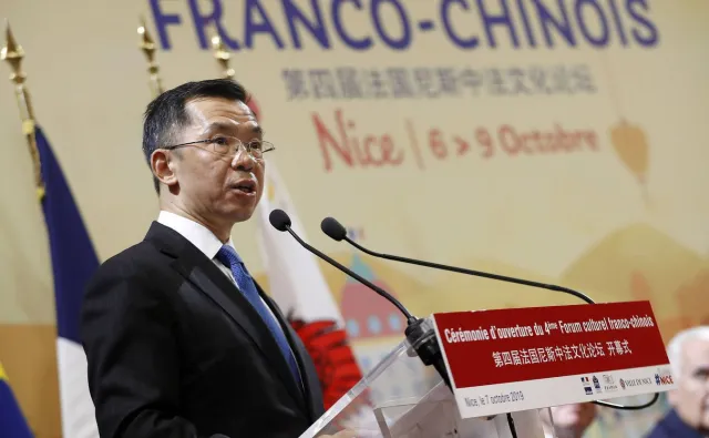 Fala krytyki wylała się na chińskiego ambasadora. "Oczekujemy wyjaśnień"