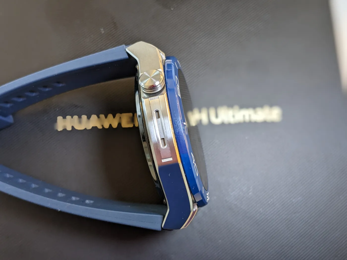 huawei-watch-ultimate-37800018.jpg