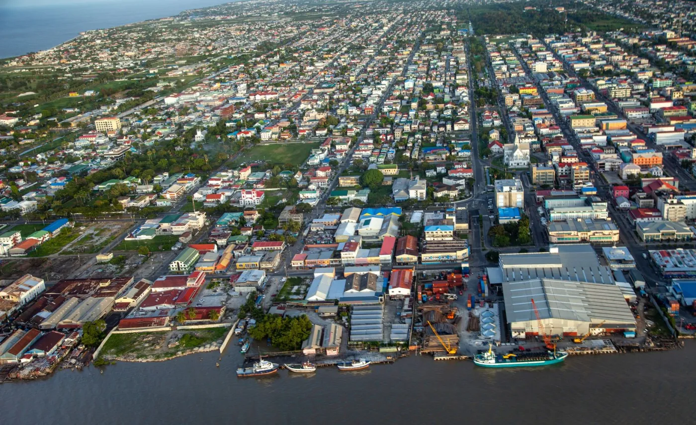 Podpaliła szkołę w odwecie za odebranie komórki. Nie żyje 19 dzieci