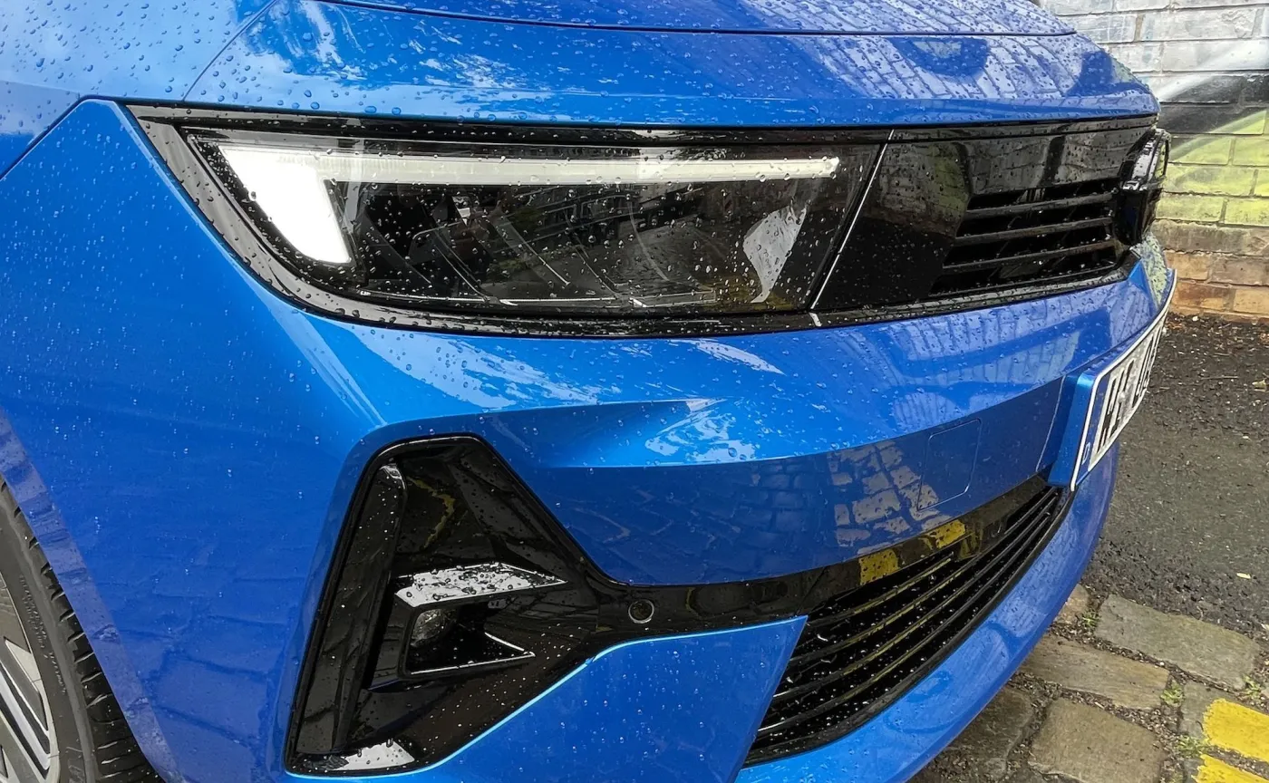 Opel ujawnił nowe logo. Niemiecka rewolucja wjeżdża na drogi