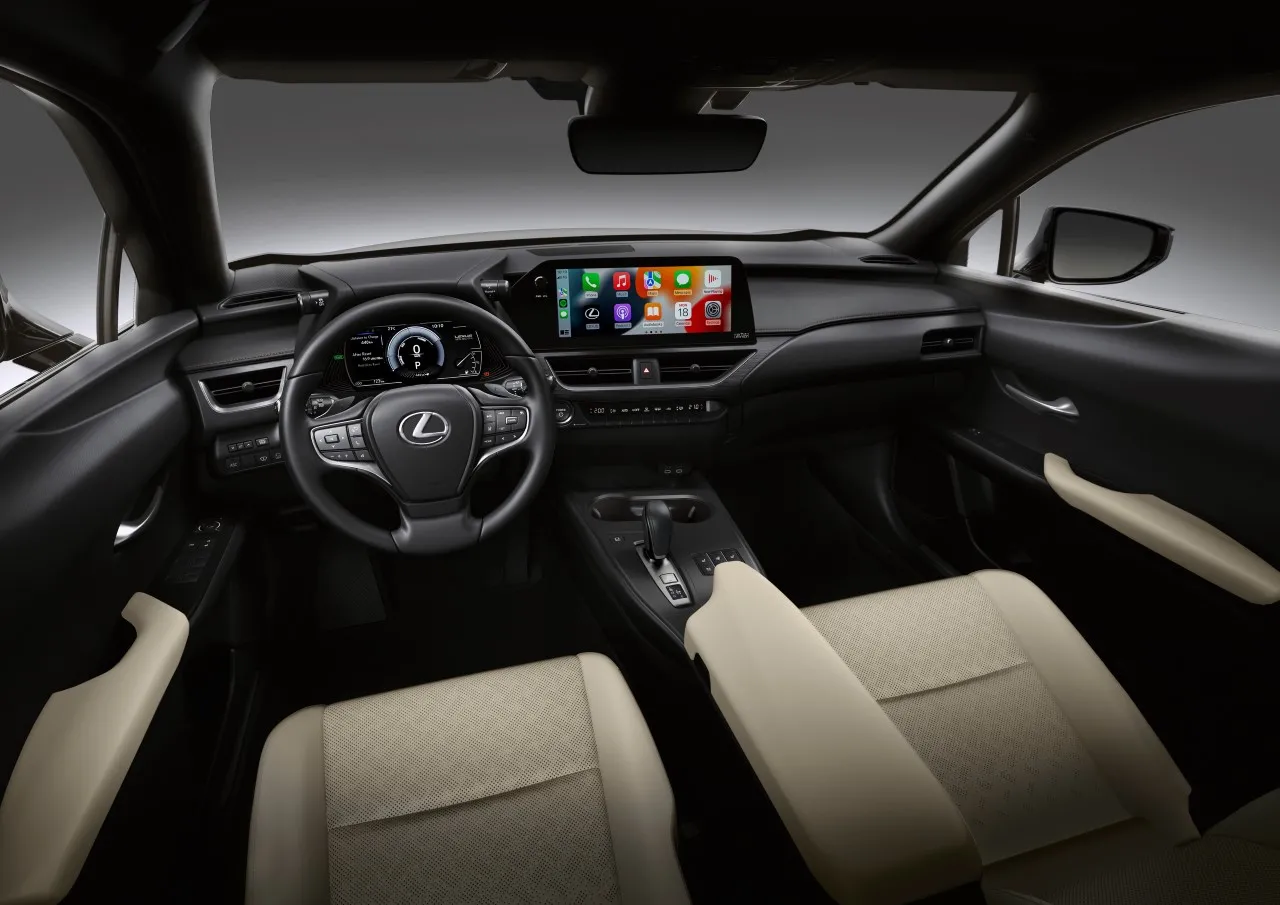 Nowy Lexus UX300e
