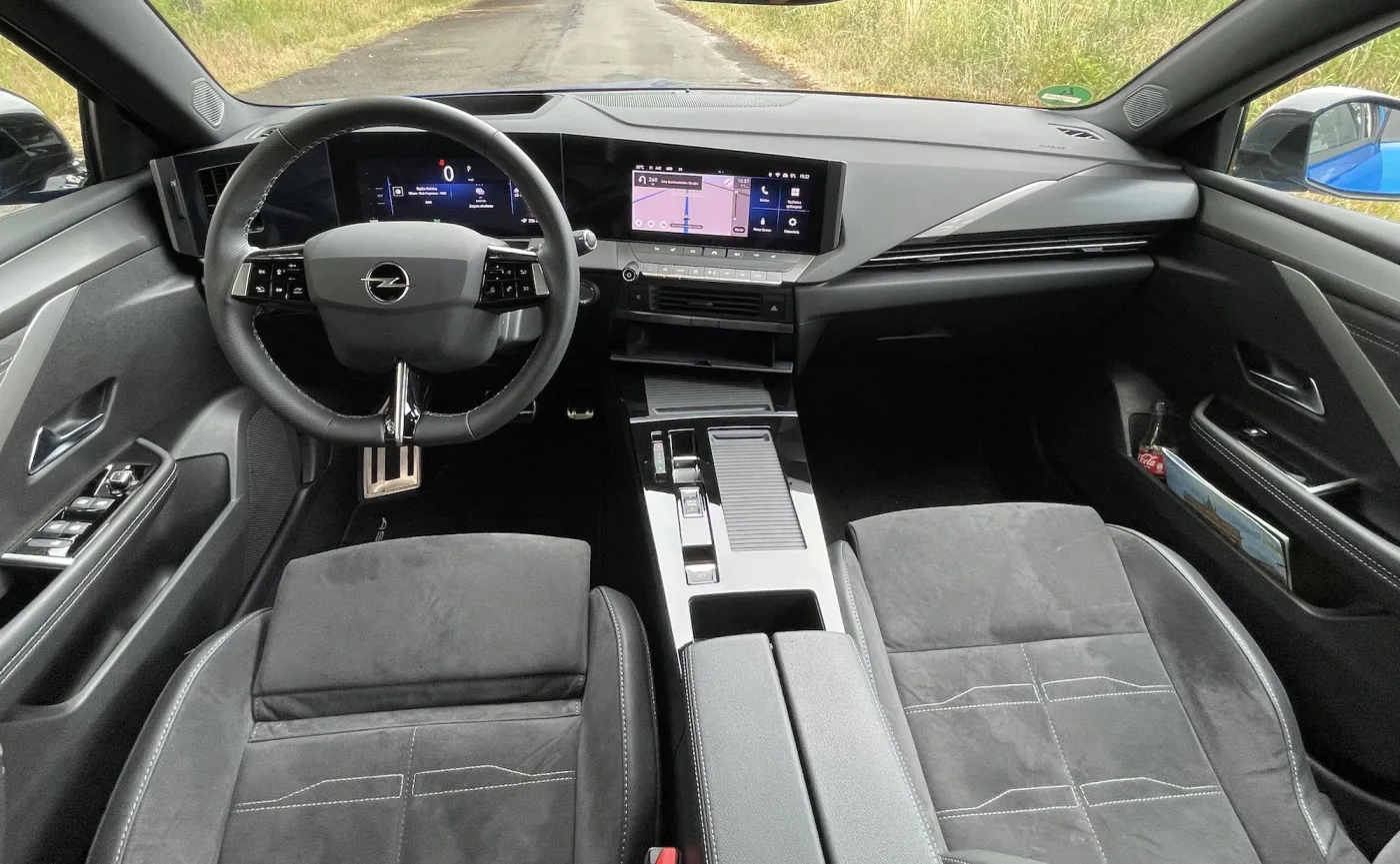 opel-astra-electric-37838541.jpeg