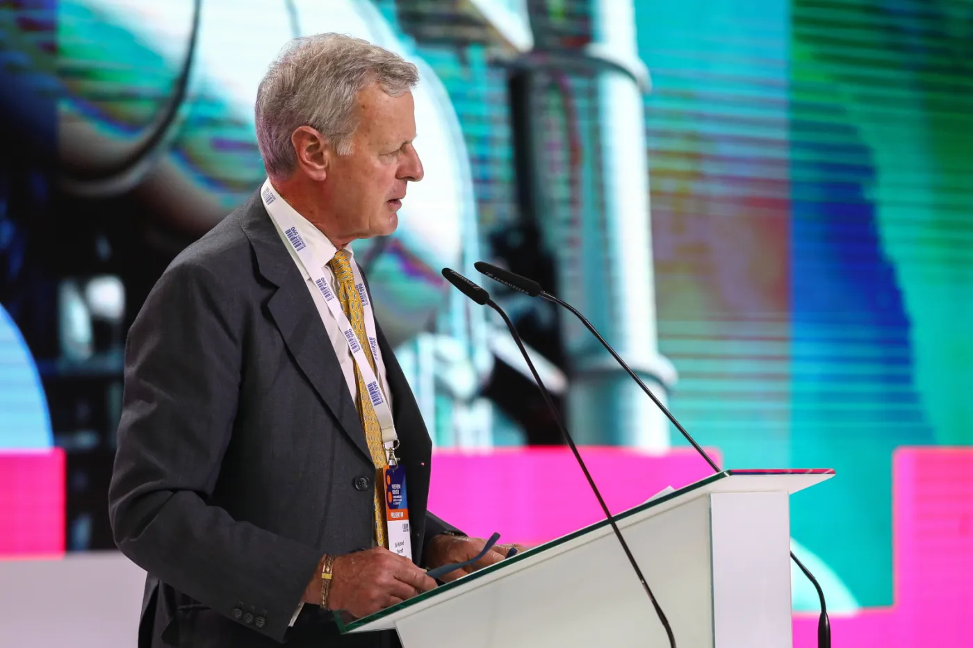 Były dowódca NATO w Europie: Jesteśmy dziś w stanie strukturalnej wojny z Rosją