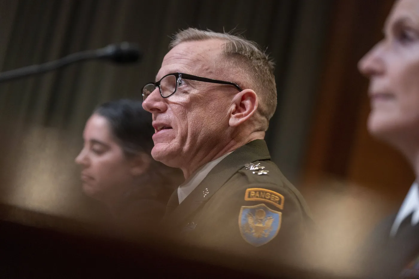 Generał Douglas Sims