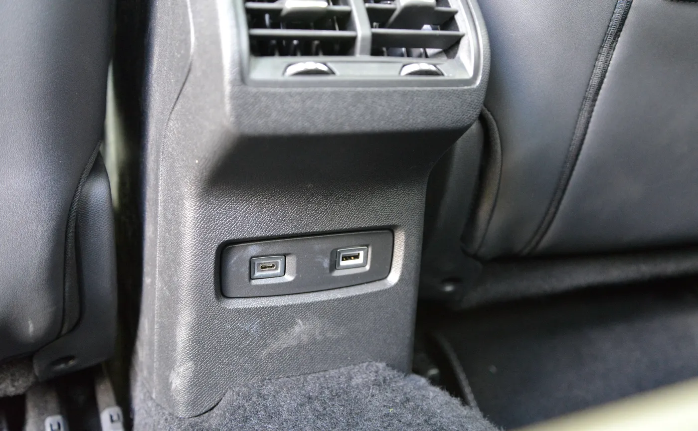 citroen-ec4x-ev-shine-37886242.jpg