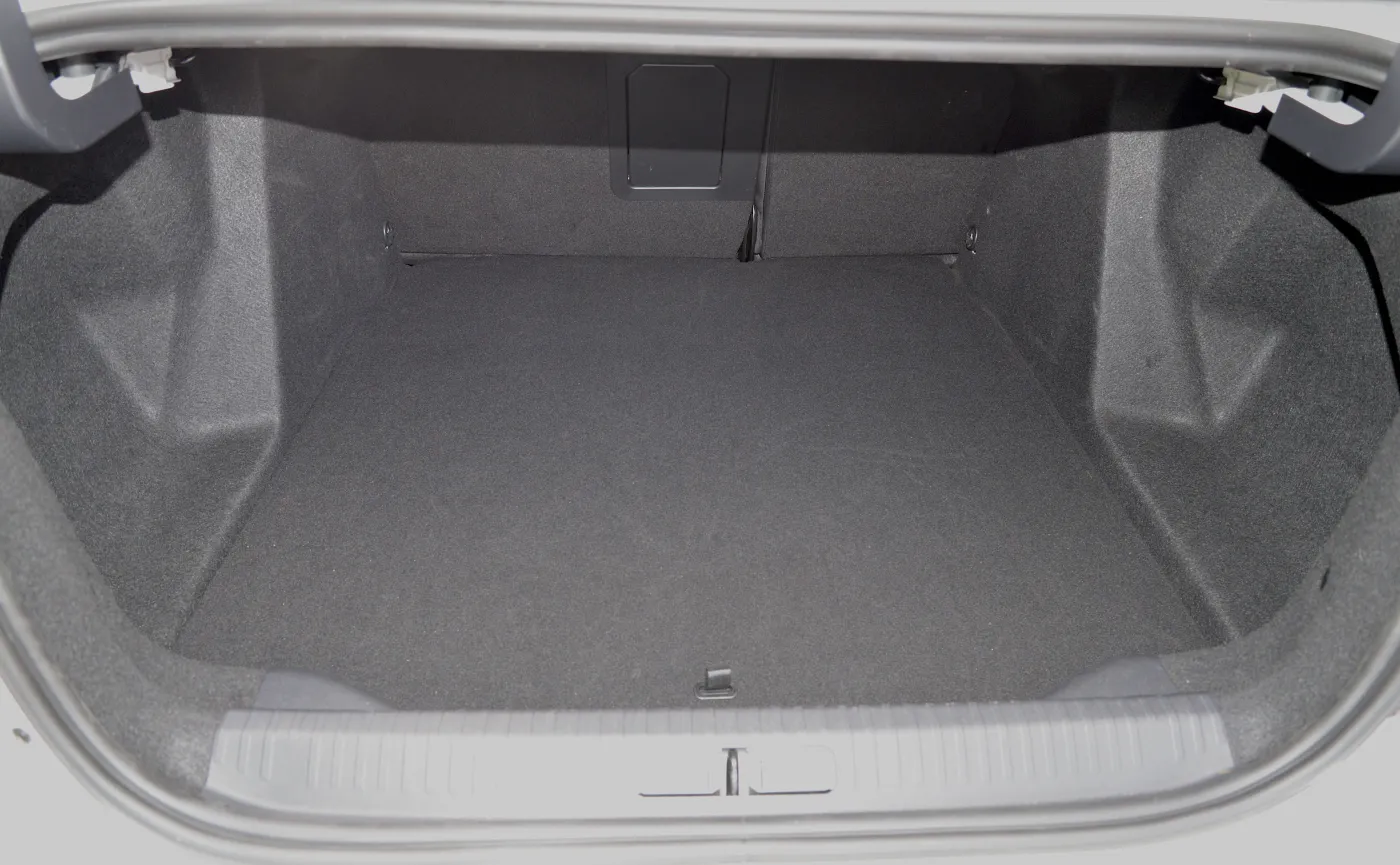 citroen-ec4x-ev-shine-37886246.jpg