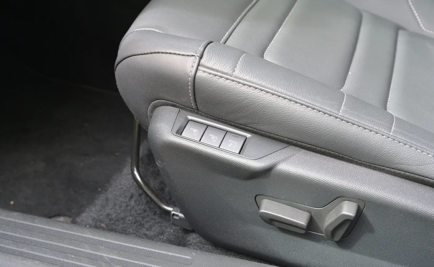 citroen-ec4x-ev-shine-37886216.jpg