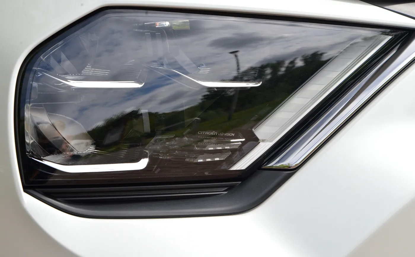 citroen-ec4x-ev-shine-37886228.jpg