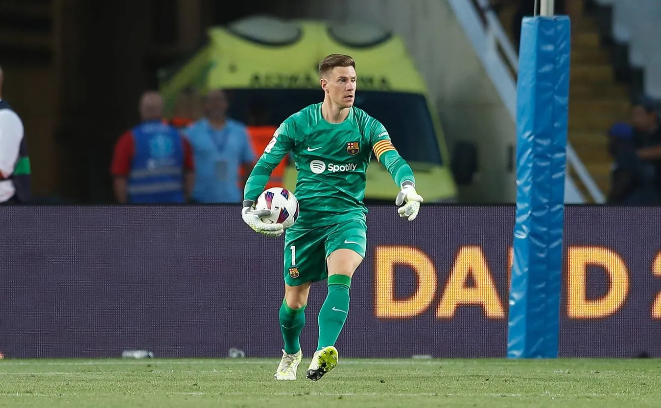 Ter Stegen zostaje w Barcelonie. Bramkarz przedłużył kontrakt