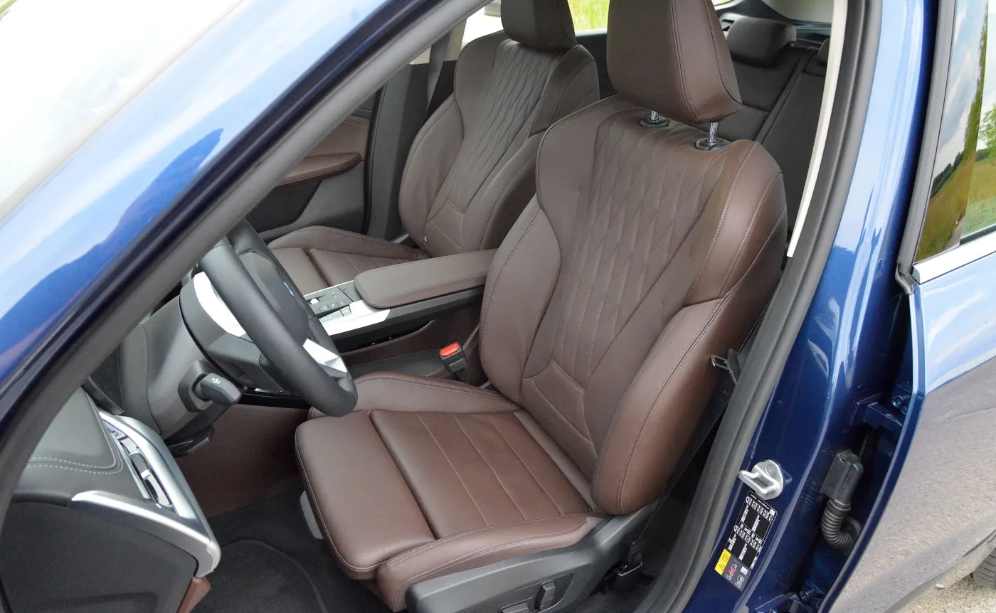 bmw-ix1-xdrive30-xline-37905491.jpg
