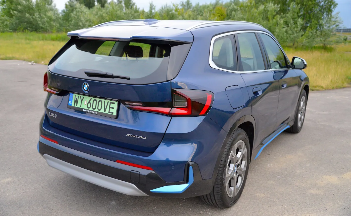 bmw-ix1-xdrive30-xline-37905499.jpg