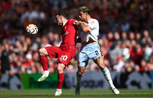 Matty Cash znów trafił, ale tym razem do swojej bramki... [WIDEO]