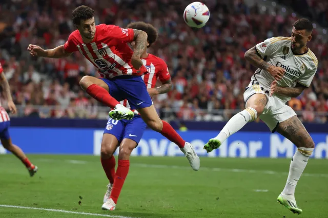 Atletico rządzi w Madrycie. Pierwsza porażka Realu [WIDEO]