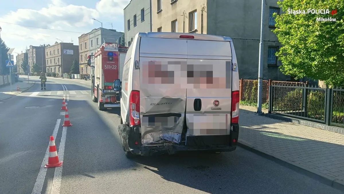 kolizja-w-mikolowie-37942469.jpeg