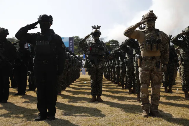 Trybunał Konstytucyjny: Pobór do wojska tylko dla mężczyzn