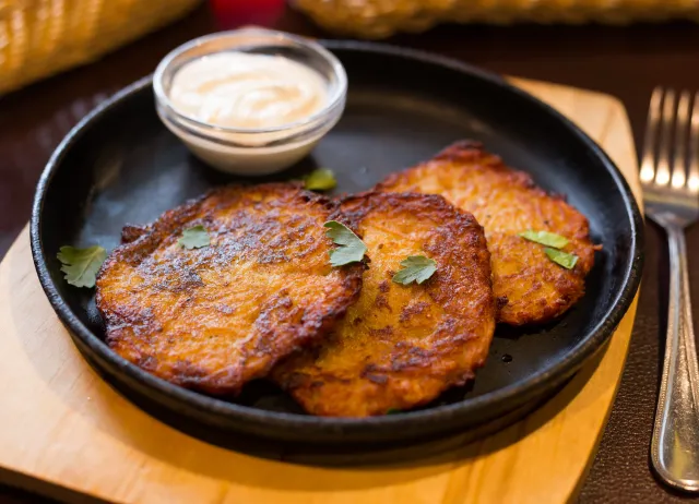 Jak zrobić najlepsze placki ziemniaczane? Oto kilka sprawdzonych trików [PORADA]