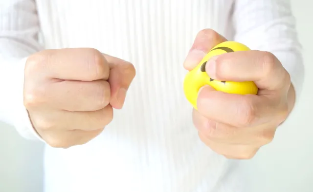 Przez geny, traumę z dzieciństwa? Co może wpływać na rozwój osobowości borderline?